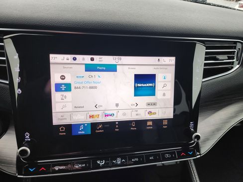 Used 2023 Jeep Wagoneer L Series II image 25