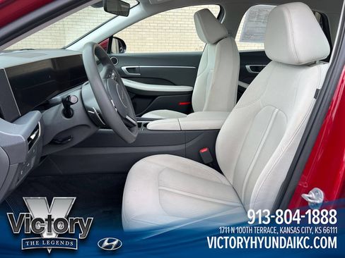 Used 2024 Hyundai Sonata SEL FWD image 9