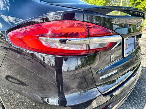 Used 2020 Ford Fusion Titanium AWD/4WD image 27