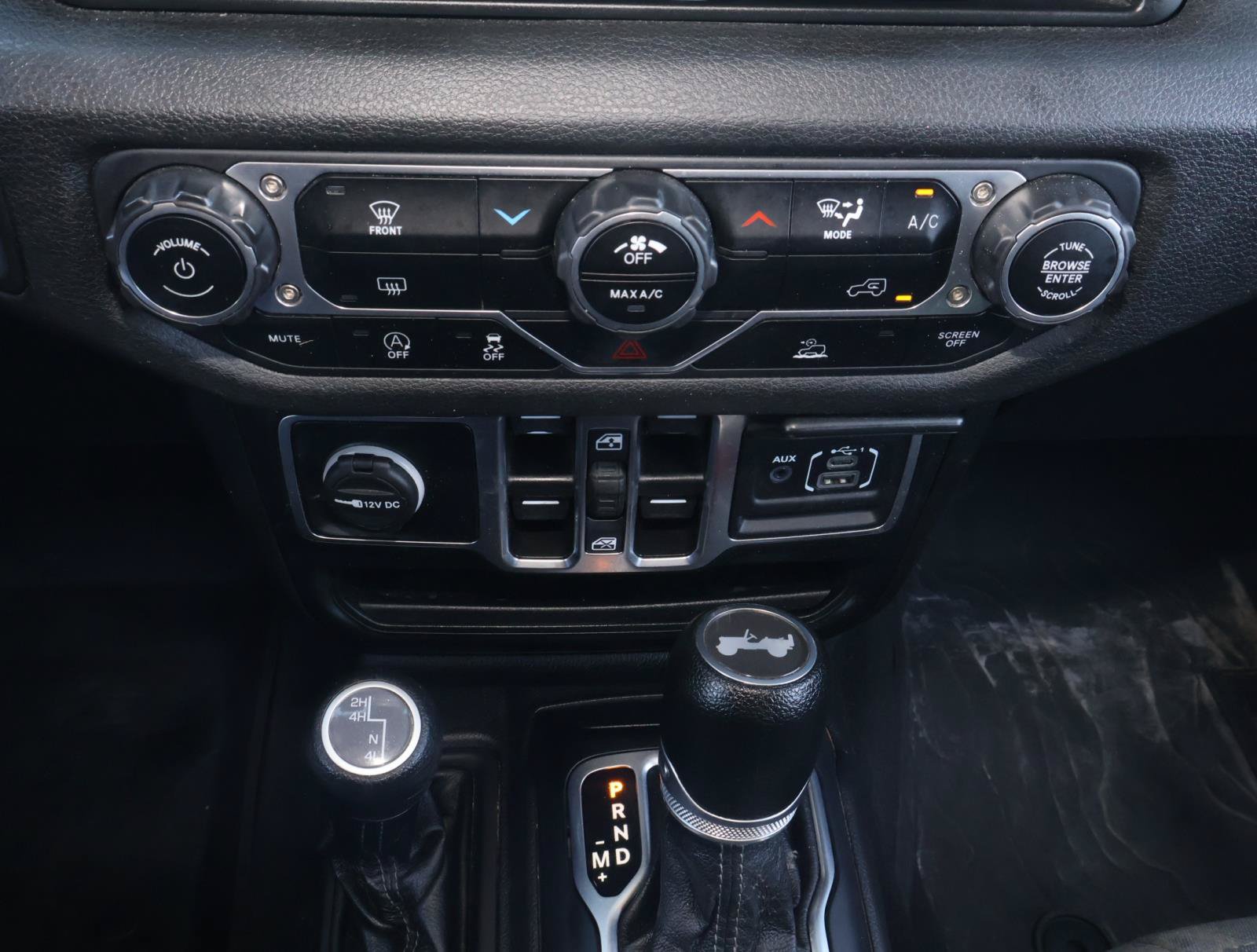 Used 2024 Jeep Wrangler Unlimited Sport AWD/4WD image 25