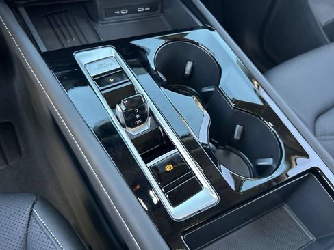 New 2026 Volkswagen Atlas SE FWD image 26