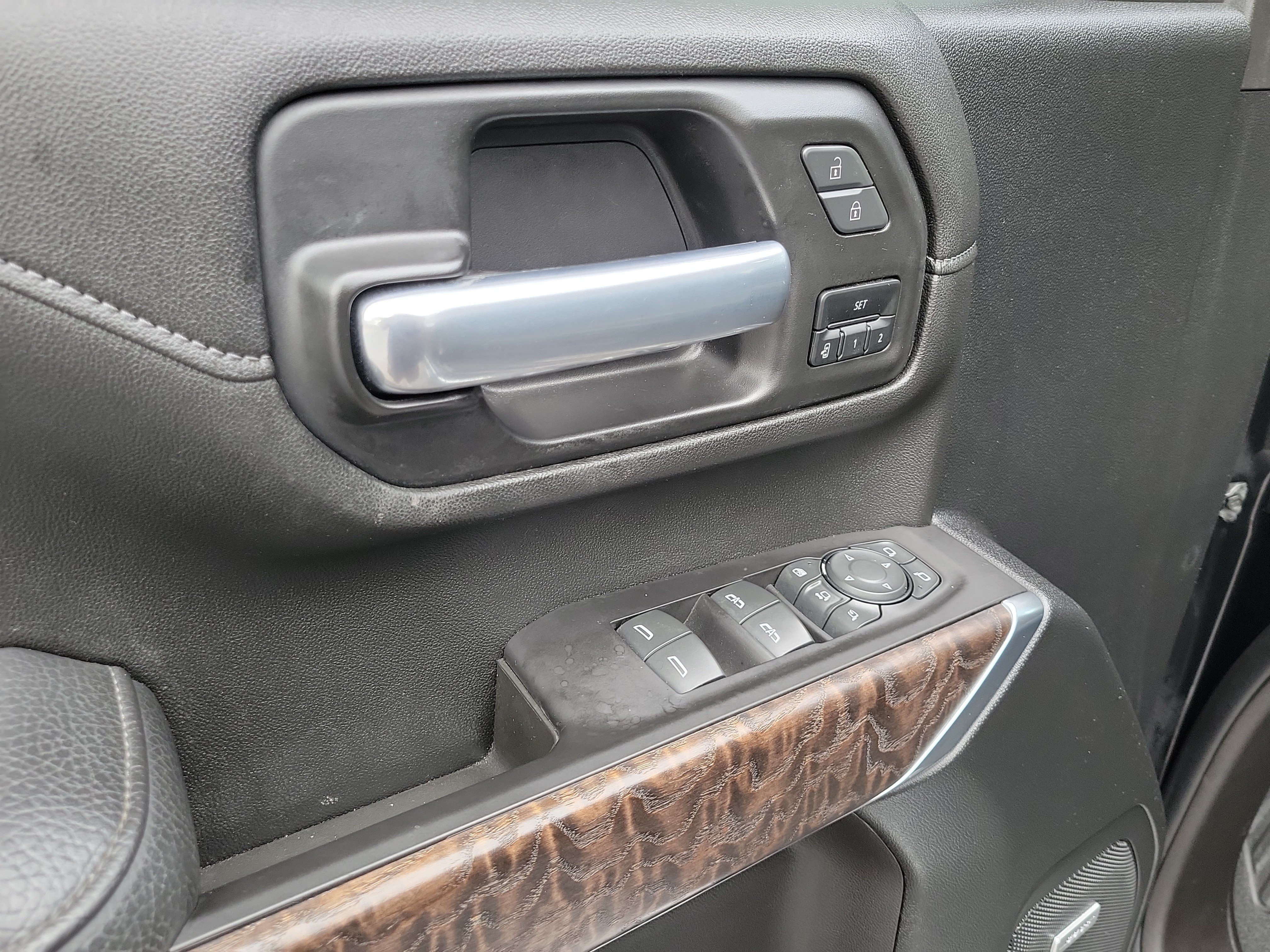 Used 2021 GMC Sierra 3500 Denali w/ Denali Ultimate Package AWD/4WD image 19