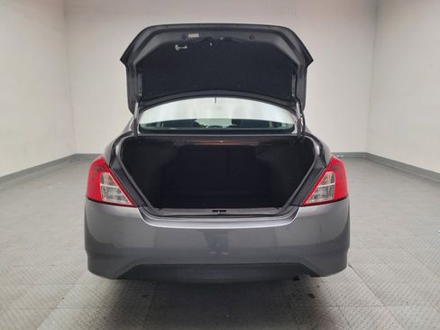 Used 2019 Nissan Versa SV image 29