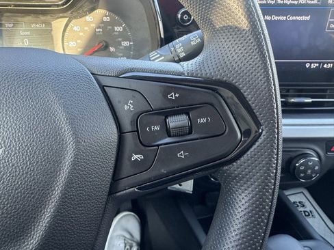 Certified 2025 Chevrolet Trax LS image 16