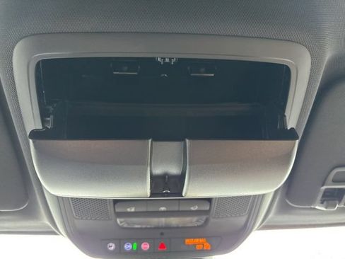 New 2026 Chevrolet Equinox ACTIV w/ Convenience Package III AWD/4WD image 34