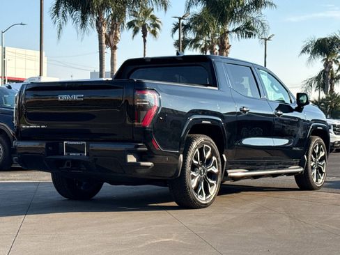 New 2025 GMC Sierra EV Denali AWD/4WD image 4