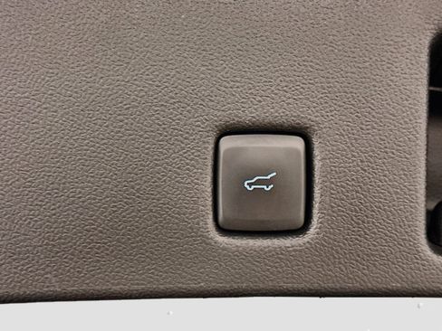 Used 2025 Ford Escape ST-Line Select AWD/4WD image 30