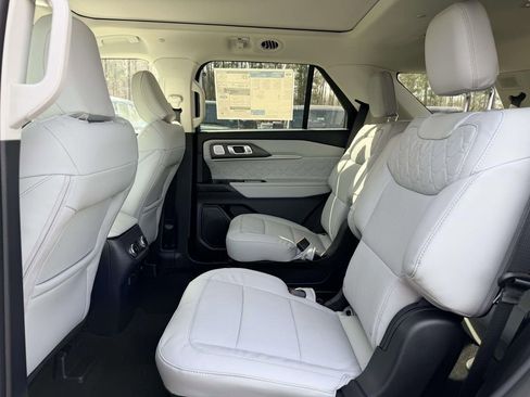 New 2026 Ford Explorer Platinum w/ LUX Leather Package image 16