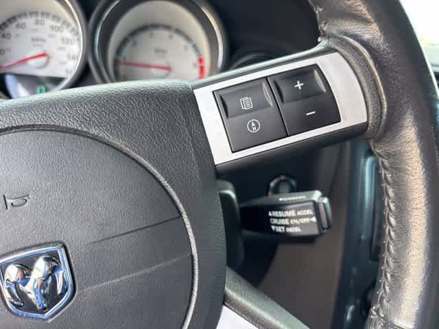 Used 2009 Dodge Challenger R/T RWD image 12