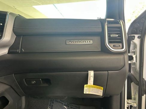 Used 2025 RAM 2500 Laramie AWD/4WD image 27