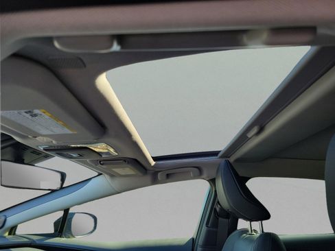 Used 2024 Toyota Prius Limited image 48