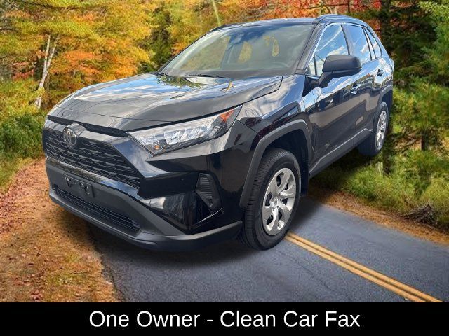 Used 2021 Toyota RAV4 LE AWD/4WD image 8