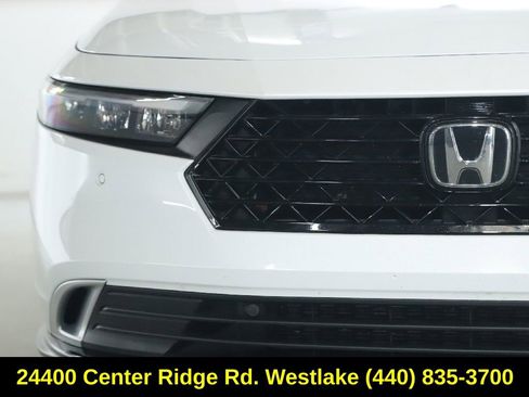 Used 2025 Honda Accord Touring image 7