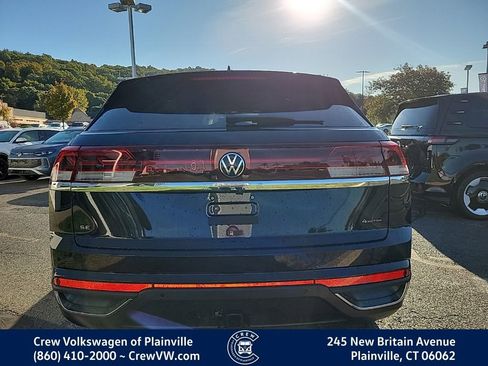 New 2026 Volkswagen Atlas Cross Sport SE image 12