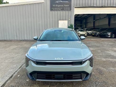 Used 2025 Kia K4 EX FWD image 2