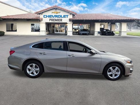 Used 2023 Chevrolet Malibu LT FWD image 9