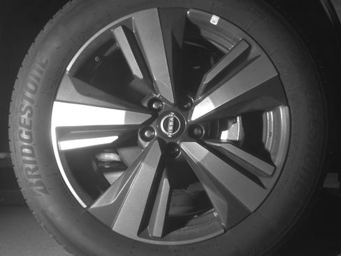 Used 2026 Nissan Rogue SL AWD/4WD image 16