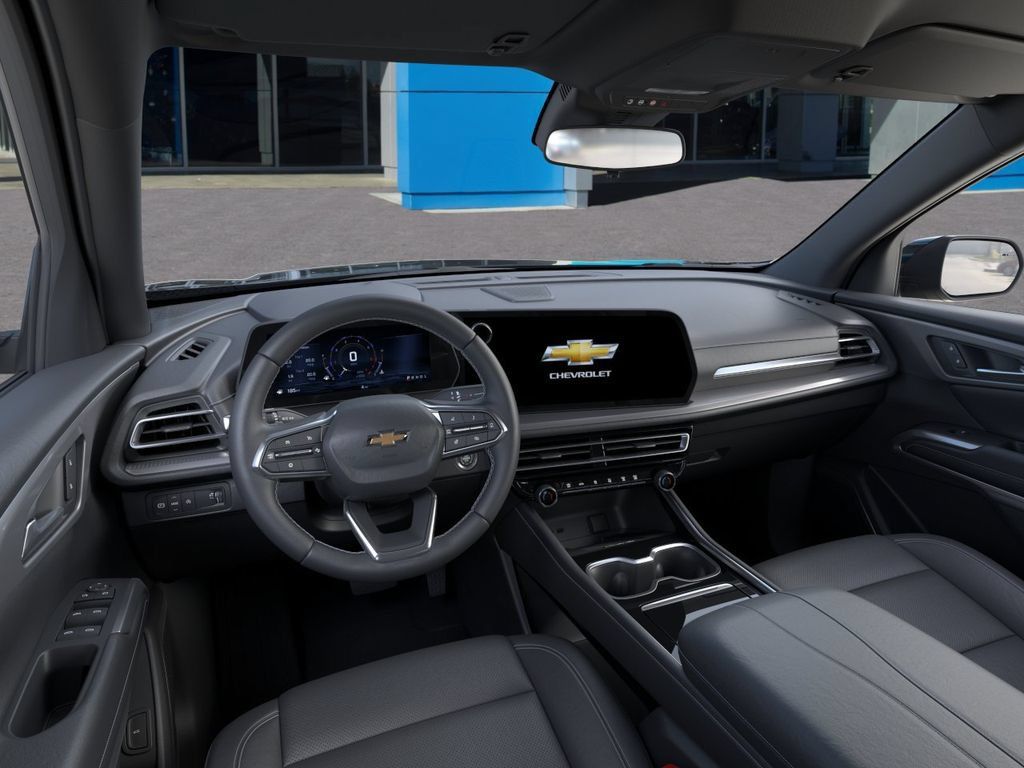 New 2027 Chevrolet Traverse LT w/ Midnight/Sport Edition FWD image 15