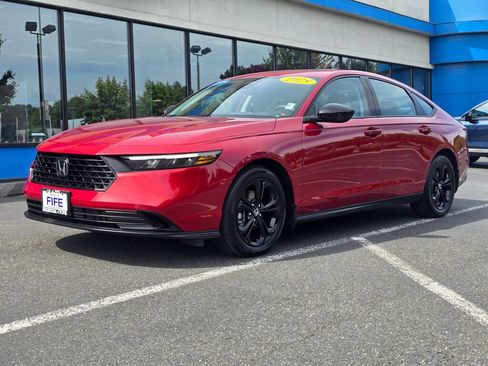Certified 2025 Honda Accord SE image 1