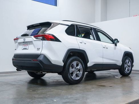Used 2024 Toyota RAV4 XLE w/ Weather Package AWD/4WD image 9