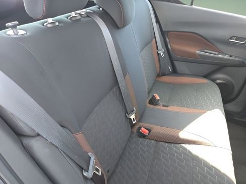 Used 2023 Nissan Kicks SR image 29