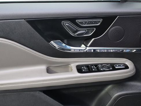 New 2026 Lincoln Corsair Premiere image 22