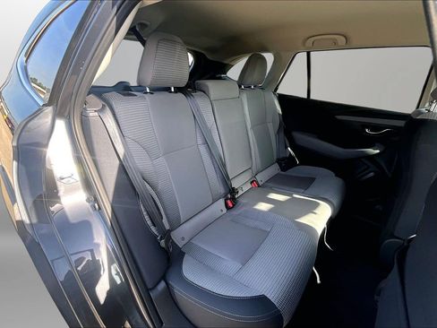 Used 2023 Subaru Outback Premium AWD/4WD image 17
