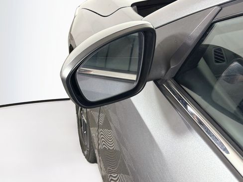Used 2025 Nissan Sentra SV FWD image 16
