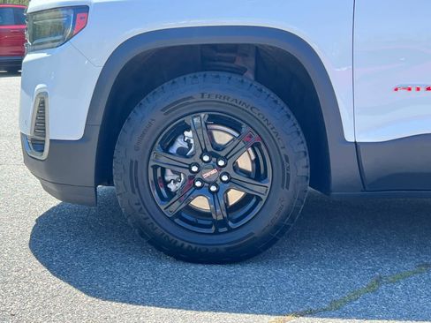 Used 2022 GMC Acadia AT4 w/ Technology Package AWD/4WD image 12