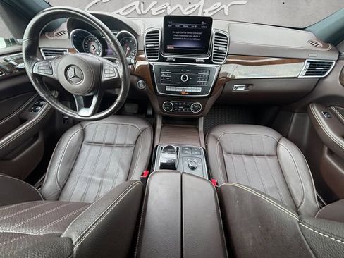 Used 2019 Mercedes-Benz GLS 450 4MATIC image 25