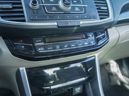 Used 2017 Honda Accord LX image 14