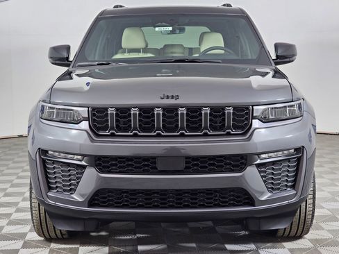 New 2026 Jeep Grand Cherokee Limited image 9