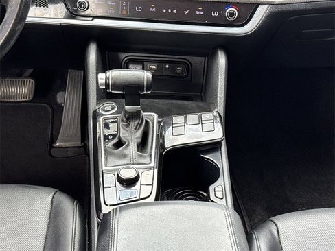 Used 2023 Kia Sportage SX image 13