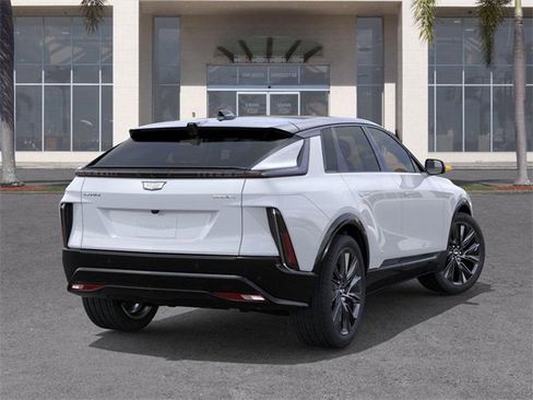 New 2026 Cadillac Lyriq Signature Sport image 4
