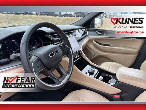 Used 2023 Jeep Grand Cherokee 4xe image 27