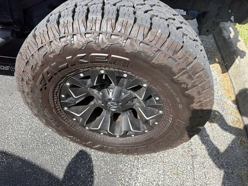 Used 2017 Jeep Wrangler Sport w/ Quick Order Package 24S AWD/4WD image 13