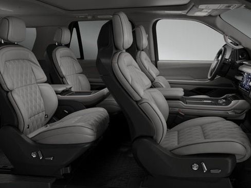 New 2026 Lincoln Navigator L Black Label AWD/4WD image 28