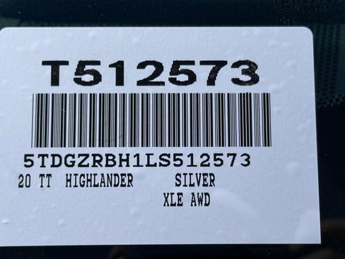 Used 2020 Toyota Highlander XLE image 13