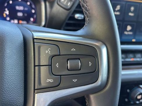 Used 2024 Chevrolet Silverado 1500 LT AWD/4WD image 25