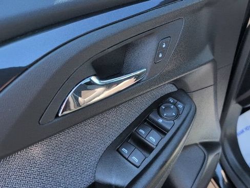 Used 2023 Chevrolet TrailBlazer LT w/ Convenience Package AWD/4WD image 19