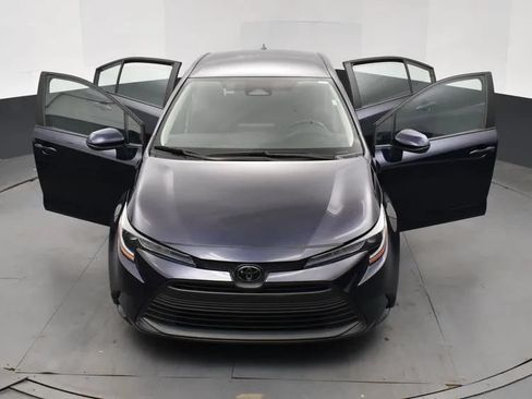 Used 2024 Toyota Corolla LE FWD image 10