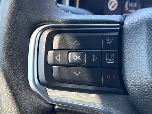 Used 2024 Jeep Wagoneer Series II AWD/4WD image 30