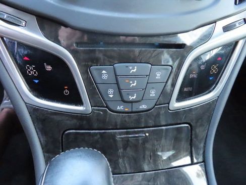 Used 2014 Buick LaCrosse Leather w/ Driver Confidence Package image 24