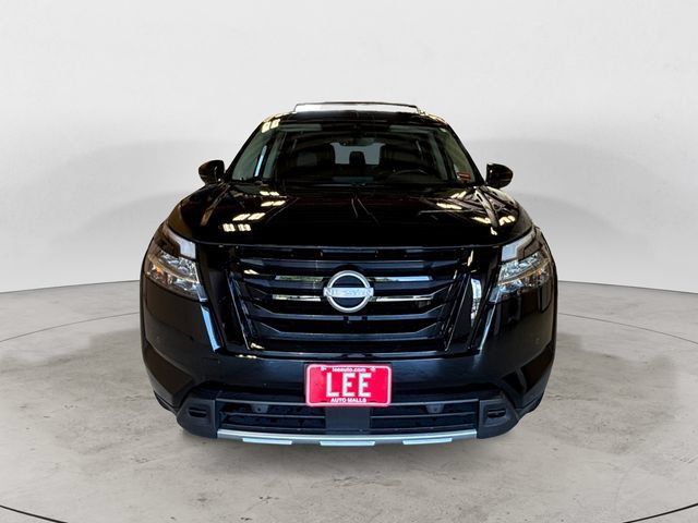 Used 2024 Nissan Pathfinder SL w/ SL Premium Package AWD/4WD image 9