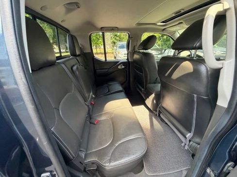 Used 2020 Nissan Frontier PRO-4X w/ Pro-4x Utility Package AWD/4WD image 13