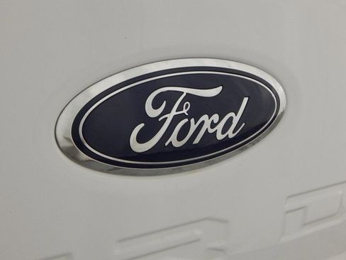 Used 2024 Ford F250 XL image 5