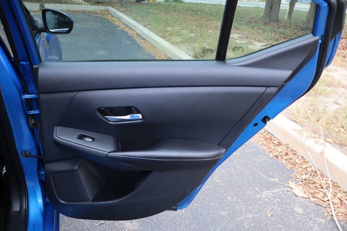 Used 2022 Nissan Sentra SV FWD image 25
