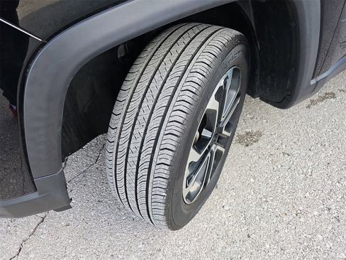 Used 2022 Jeep Compass Limited image 27