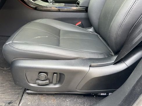 Used 2026 Land Rover Range Rover Velar Dynamic SE image 7