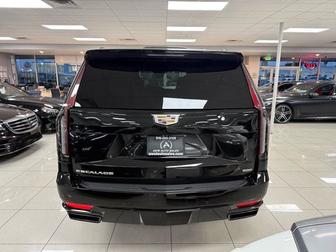 Used 2021 Cadillac Escalade ESV Sport Platinum image 5